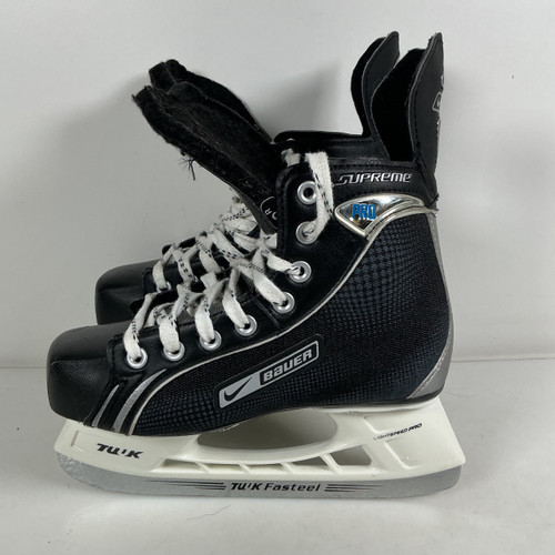 Vist Large View of Product Image Which is Used Bauer SUPREME PRO  Hockey Skate Sz 03
