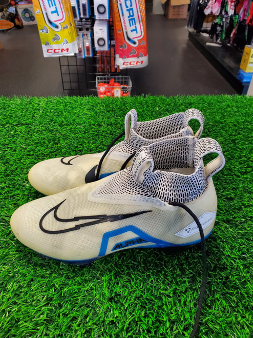 Vist Large View of Product Image Which is Used Nike Adult FB Cleats White Senior 10.5