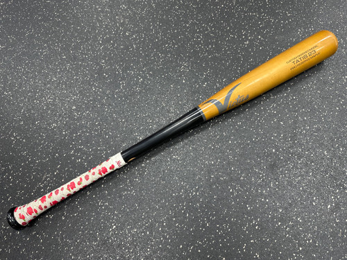 Vist Large View of Product Image Which is Used Victus TATIS 23 PRO RESERVE MAPLE Wood Bat 31"