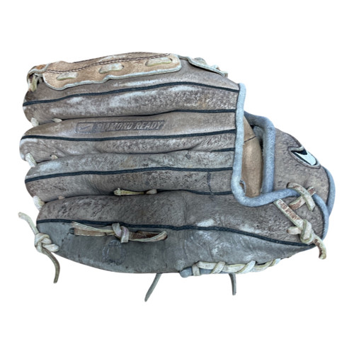 Vist Large View of Product Image Which is Used Nike NIKE GLOVE BB/SB Glove RH Throw Tan 11"