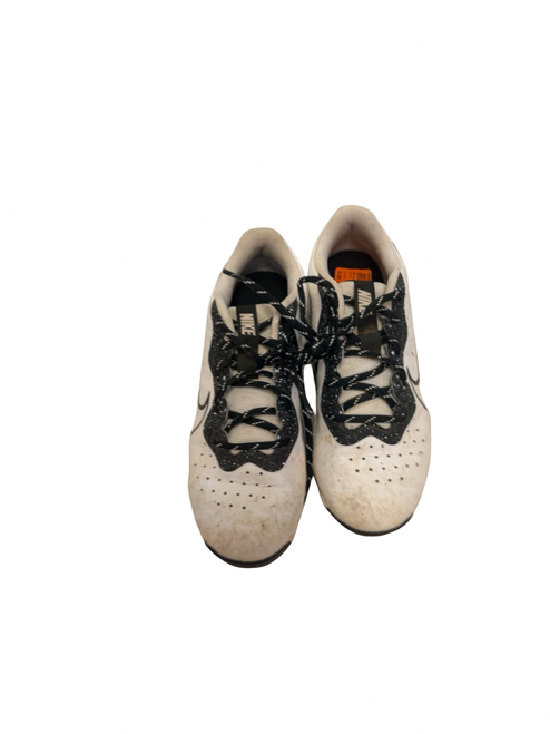 Vist Large View of Product Image Which is Used Nike AIR DIAMOND VARSITY TURF FN7454-102 Mens Turf Trainer Baseball Shoes White And Black Size 10