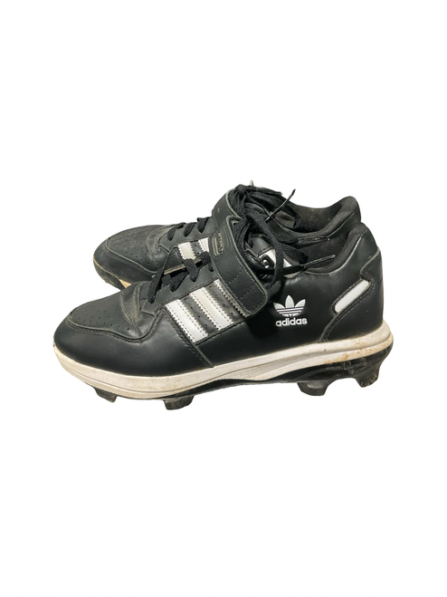 Vist Large View of Product Image Which is Used Adidas ICON CLEATS BB/SB Cleats White Junior 03