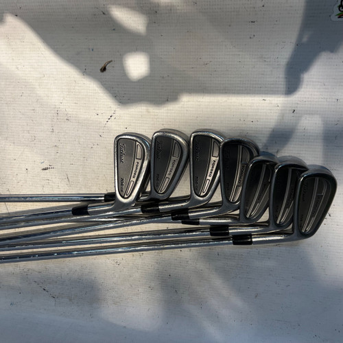 Vist Large View of Product Image Which is Used Titleist 704 Mens Iron Set RH 4I-PW