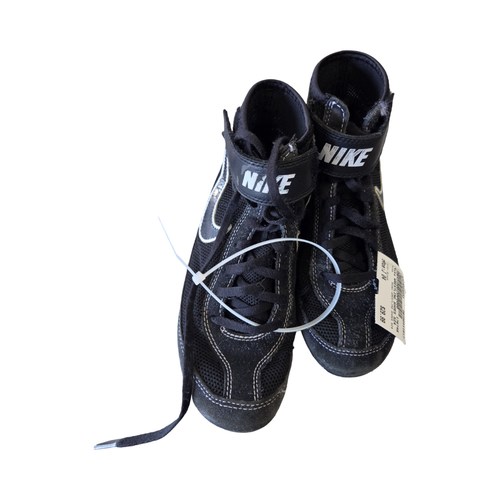Vist Large View of Product Image Which is Used Nike WRESTLING SHOES SZ4 Wrestling Shoes Black Junior 04