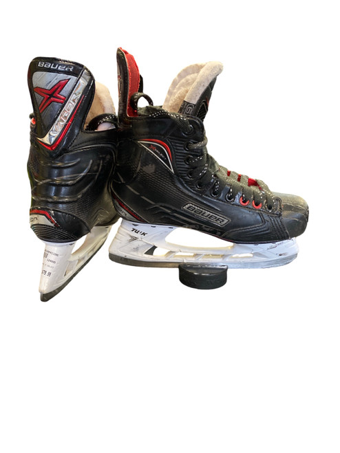 Vist Large View of Product Image Which is Used True HAZARDOUS 5X Senior Hockey Skate Senior 7