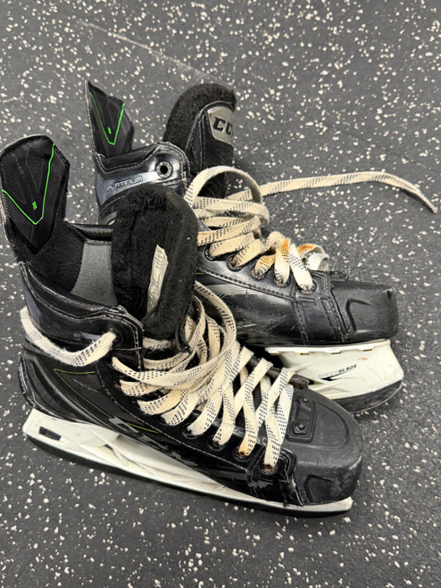 Vist Large View of Product Image Which is Used CCM PLATINNUM Intermediate Hockey Skate Intermediate 5.0