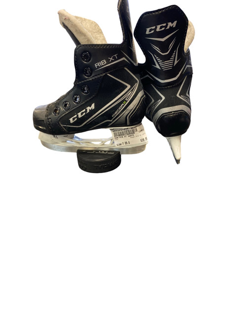 Vist Large View of Product Image Which is Used CCM RIB XT SKATE Youth Hockey Skate Youth 09.0