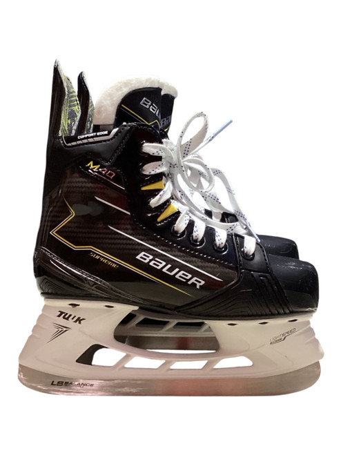 Vist Large View of Product Image Which is Used Bauer M40 Junior Hockey Skate Junior 03