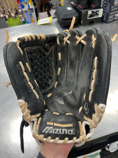 Vist Large View of Product Image Which is Used Mizuno GPSL 1200F3 RH Throw Fastpitch Gloves Black 12"