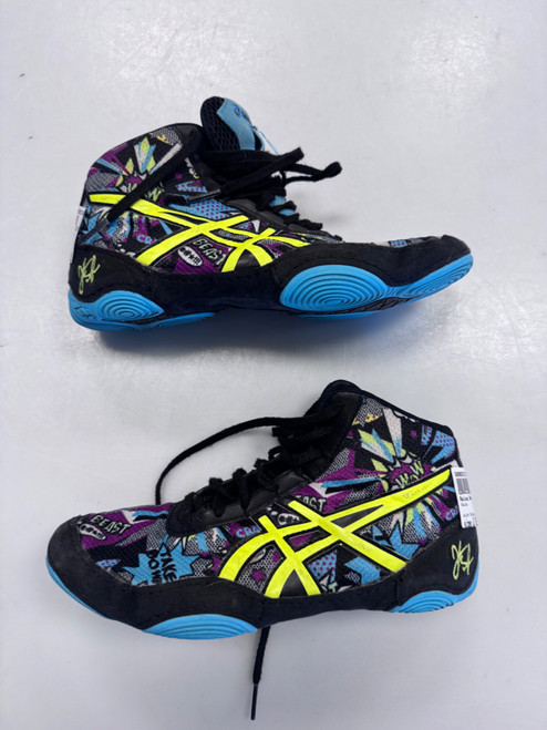 Vist Large View of Product Image Which is Used Asics Wrestling Shoes Black Junior 03.5