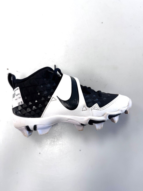 Vist Large View of Product Image Which is Used Nike .TROUT BB/SB Cleats Black Junior 02