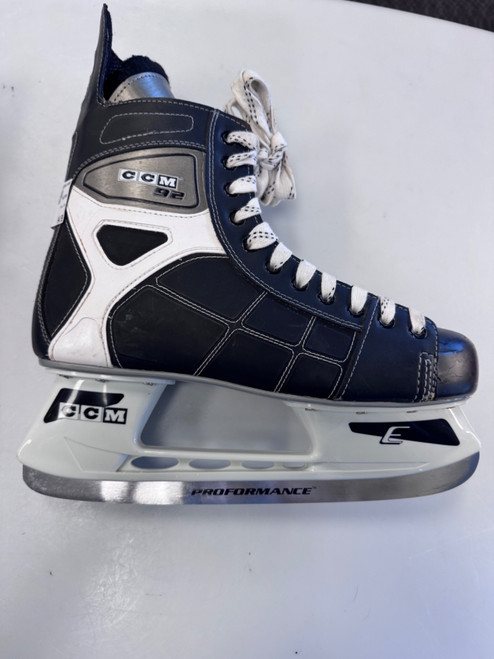 Vist Large View of Product Image Which is Used CCM 92 Senior Hockey Skate Senior 12