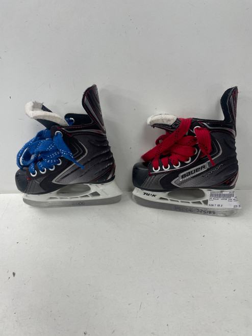 Vist Large View of Product Image Which is Used Bauer VAPOR X40 Youth Hockey Skate Youth 08.0