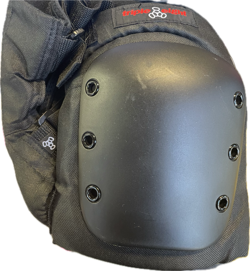 Vist Large View of Product Image Which is Used Triple Eight Inline Kneepads Black MD