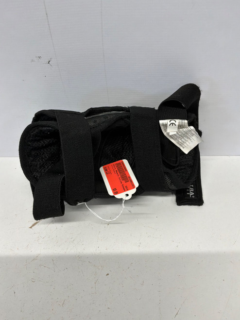 Vist Large View of Product Image Which is Used Ultra Wheels Inline Kneepads Black LG