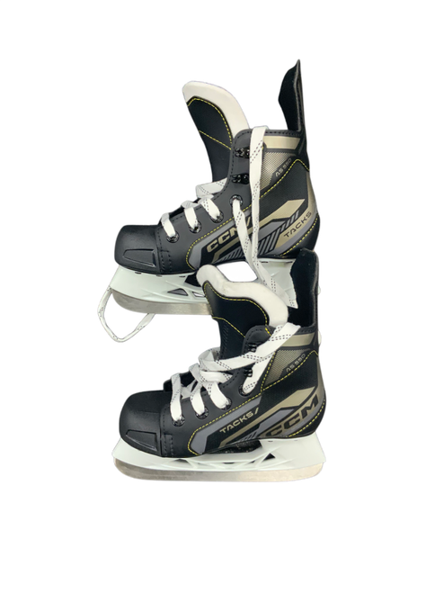 Vist Large View of Product Image Which is Used CCM TACKS AS 550 Youth Hockey Skate Youth 12.0