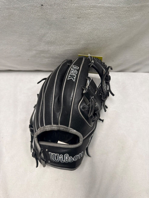 Vist Large View of Product Image Which is Used Wilson A2K 1786 PRO STOCK BB/SB Glove RH Throw Black 11 1/2"
