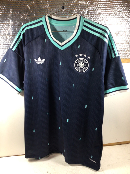 Vist Large View of Product Image Which is NEW Adidas DEUTSCHER SOCCER JERSEY Soccer Top Adt Navy Blue XL