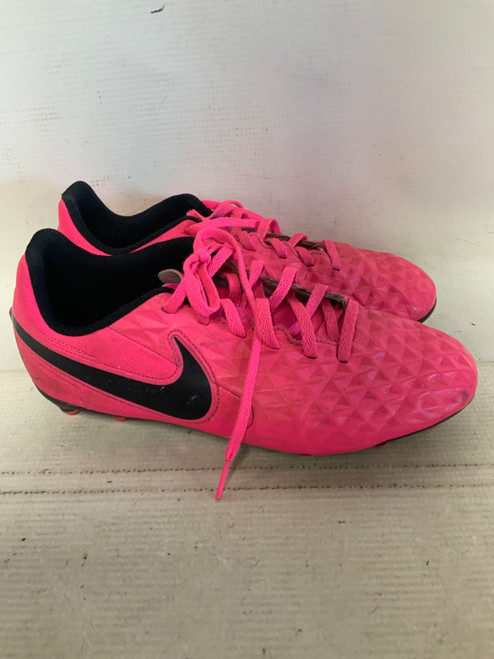 Vist Large View of Product Image Which is Used Nike TIEMPO Soccer Cleats Pink Senior 6