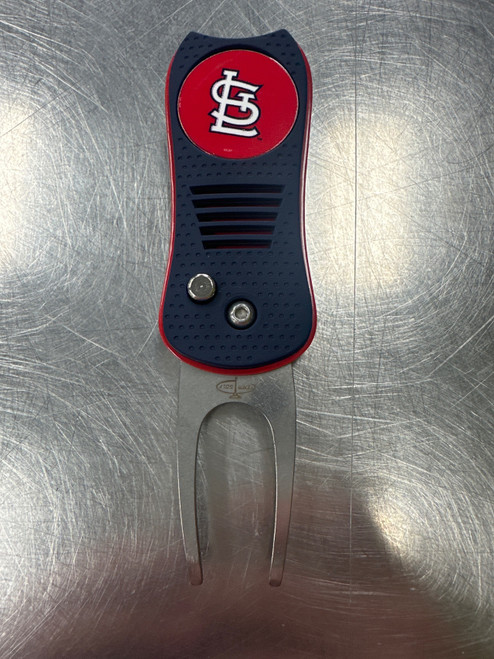 Vist Large View of Product Image Which is New TG SWITCHFIX DIVOT TOOL - CARDINALS