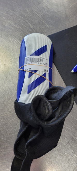 Vist Large View of Product Image Which is Used Adidas Soccer Shin Guards Junior None SM