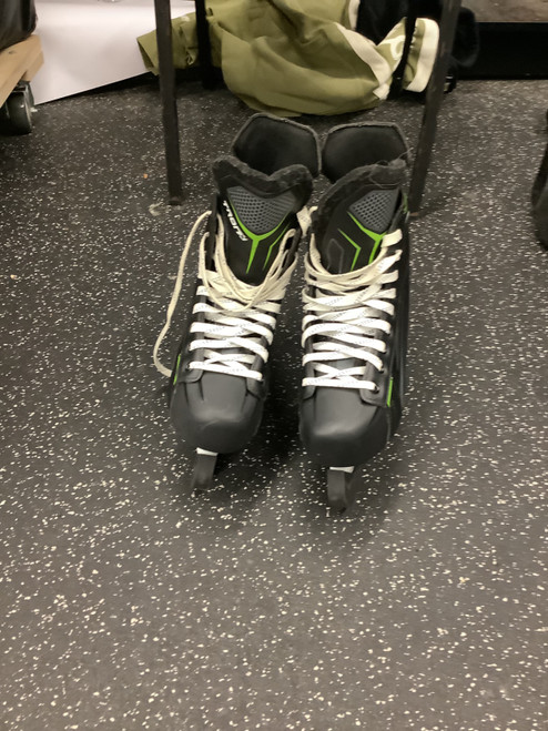 Vist Large View of Product Image Which is Used TRONX STRYKER Senior Hockey Skate Senior 9