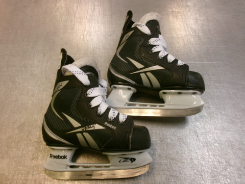 Vist Large View of Product Image Which is Used Reebok 4K Youth Hockey Skate Youth 09.0