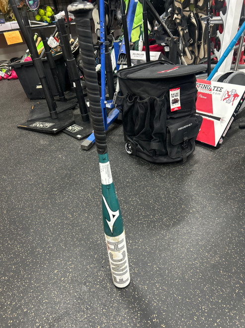 Vist Large View of Product Image Which is Used Mizuno FINCH BB/SB Fastpitch Bat 30"