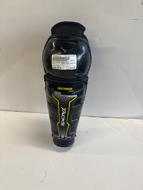 Vist Large View of Product Image Which is Used CCM TACKS 3092 S/G Youth Shin Guards Black 10"