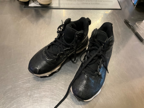 Vist Large View of Product Image Which is Used Under Armour 1 BB CLEATS BB/SB Cleats Black Junior 01
