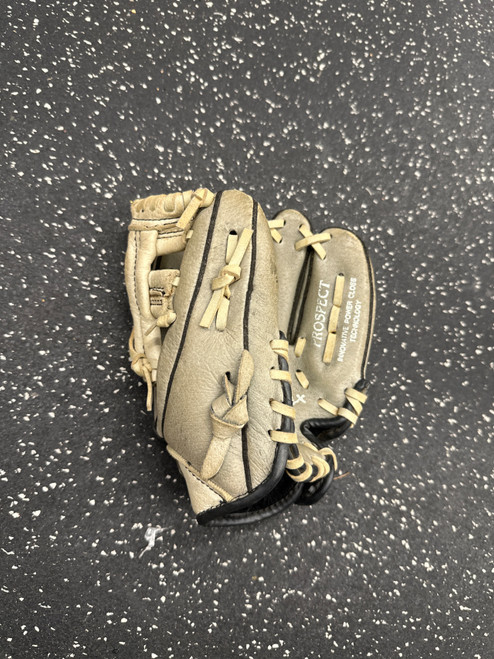 Vist Large View of Product Image Which is Used Mizuno GPP 900Y2GY BB/SB Glove RH Throw Grey 9"