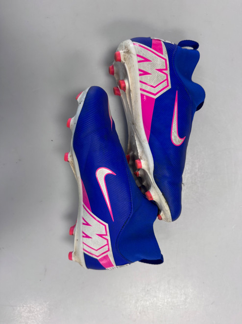 Vist Large View of Product Image Which is Used Nike Soccer Cleats Royal Blue Junior 05