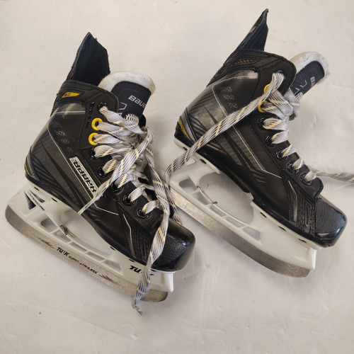 Vist Large View of Product Image Which is Used Bauer SUPREME 160 Youth Hockey Skate Youth 11.0