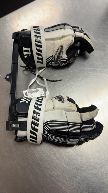 Vist Large View of Product Image Which is Used Warrior HYPNO Lacrosse Gloves Mens White MD