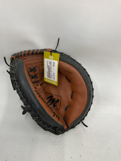 Vist Large View of Product Image Which is Used MacGregor DEEP GRIP POCKET BB/SB Catchers RH Throw Black 32"