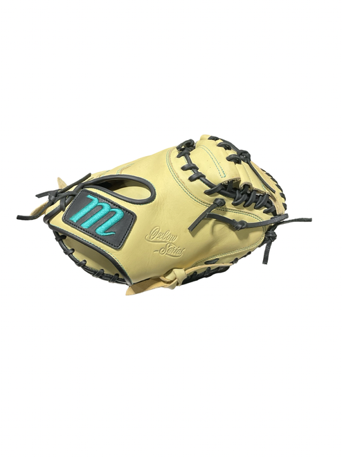 Vist Large View of Product Image Which is Used Marucci OXBOW BB/SB Catchers RH Throw Tan 33 1/2"