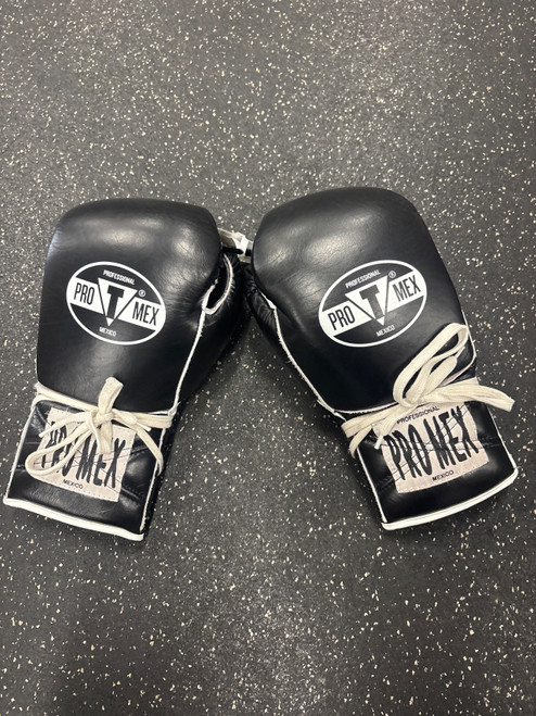 Vist Large View of Product Image Which is Used PRO T MEX GENUINE LEATHER BOXING GLOVES Boxing Gloves Black Senior
