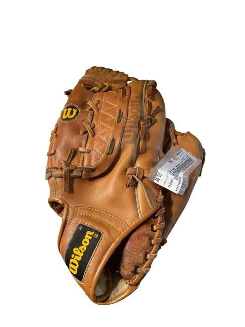 Vist Large View of Product Image Which is Used Wilson RON GUIDRY BB/SB Glove RH Throw Tan 12"
