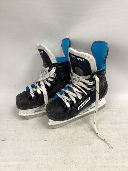 Vist Large View of Product Image Which is Used Bauer XLP Youth Hockey Skate Youth 12.0