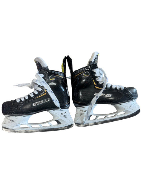 Vist Large View of Product Image Which is Used Bauer SUPREME IGNITE PRO Junior Hockey Skate Junior 02