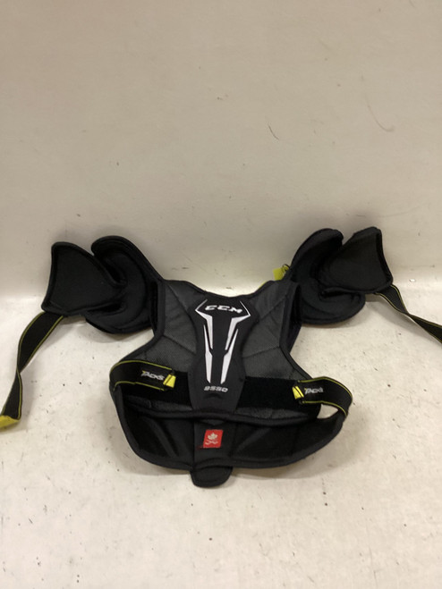 Vist Large View of Product Image Which is Used CCM TACK 9550 Junior Shoulder Pads S/M