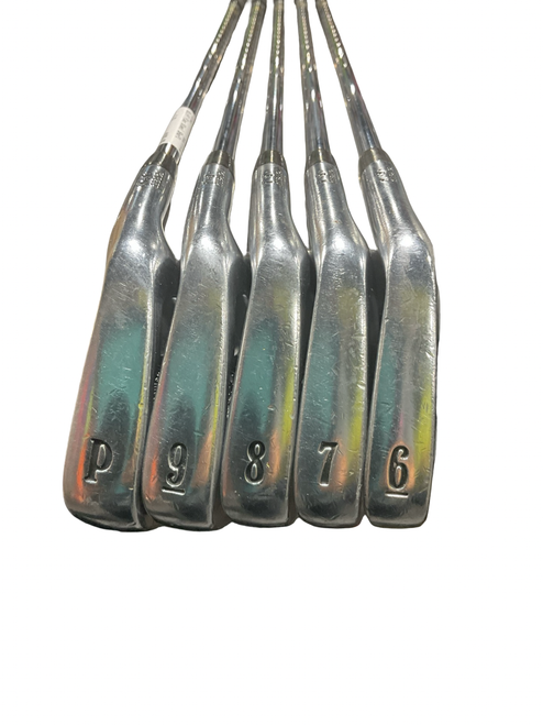 Vist Large View of Product Image Which is Used Callaway X 6-PW Mens Iron Set RH 6I-PW