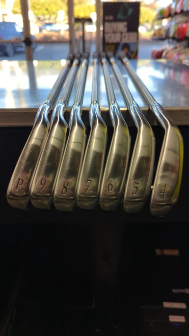 Vist Large View of Product Image Which is Used Mizuno MP H5 IRON SET Mens Iron Set RH 4I-PW