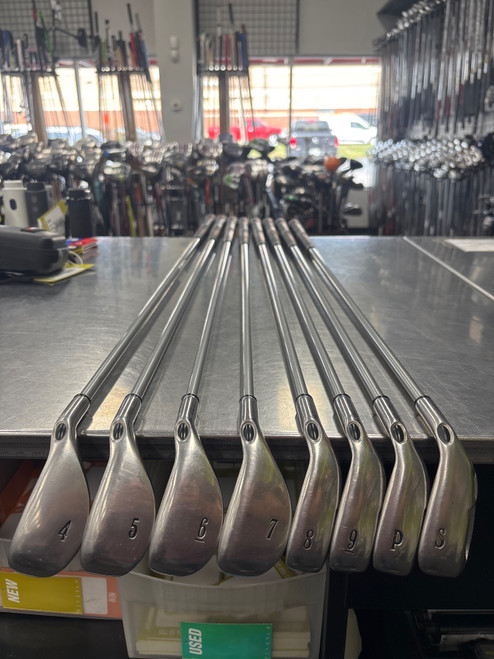 Vist Large View of Product Image Which is Used Callaway BIG BERTHA 2008 Womens Iron Set RH 4I-SW