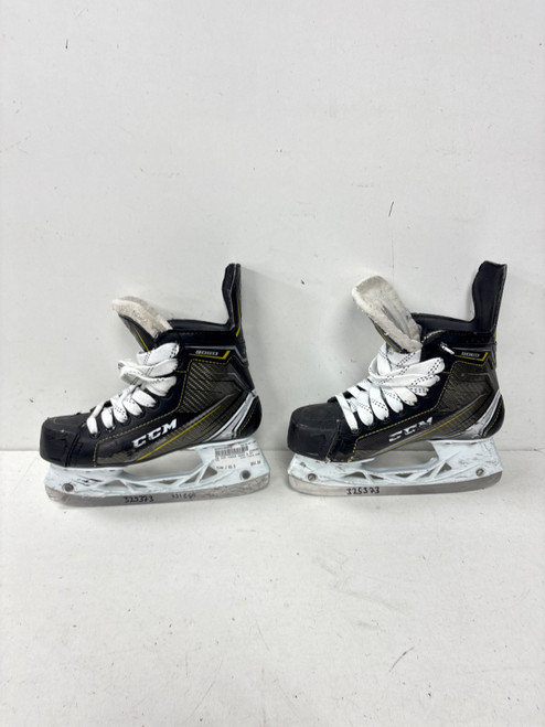 Vist Large View of Product Image Which is Used CCM TACKS 3060 Junior Hockey Skate Junior 03.5