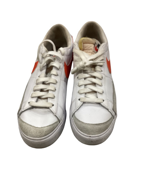 Vist Large View of Product Image Which is Used Nike BLAZER LOW Basketball Shoes M Orange And White Senior 7.5