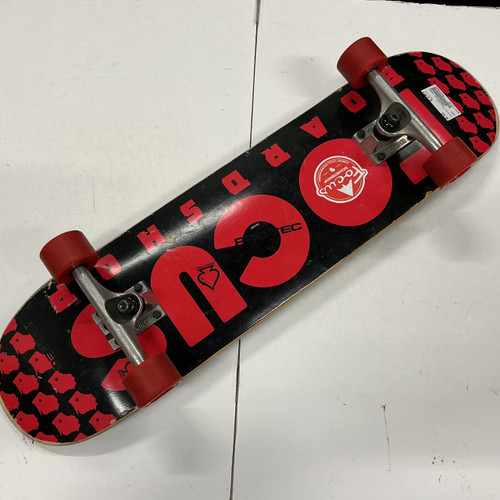 Vist Large View of Product Image Which is Used FOCUS Complete Skateboard Black 8"