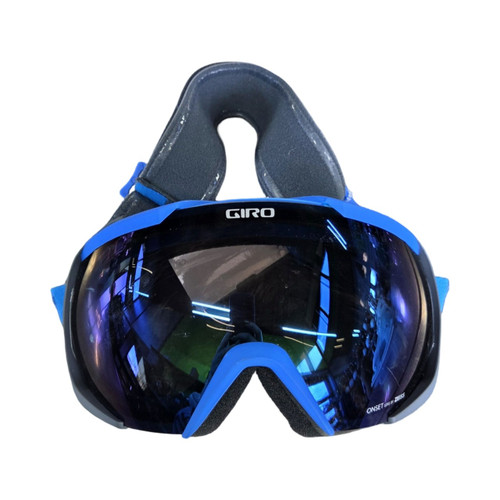 Vist Large View of Product Image Which is Used Giro ONSET GOGGLES Snow Goggles Adult Royal Blue