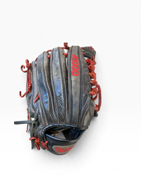 Vist Large View of Product Image Which is Used Wilson A1000 BB/SB Glove RH Throw Black 12 1/2"