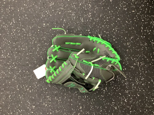 Vist Large View of Product Image Which is Used Franklin SHOK SORB BB/SB Glove RH Throw Grey 10 1/2"